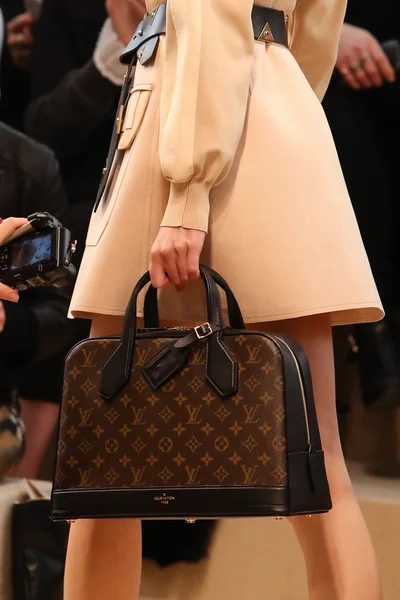 Look 56